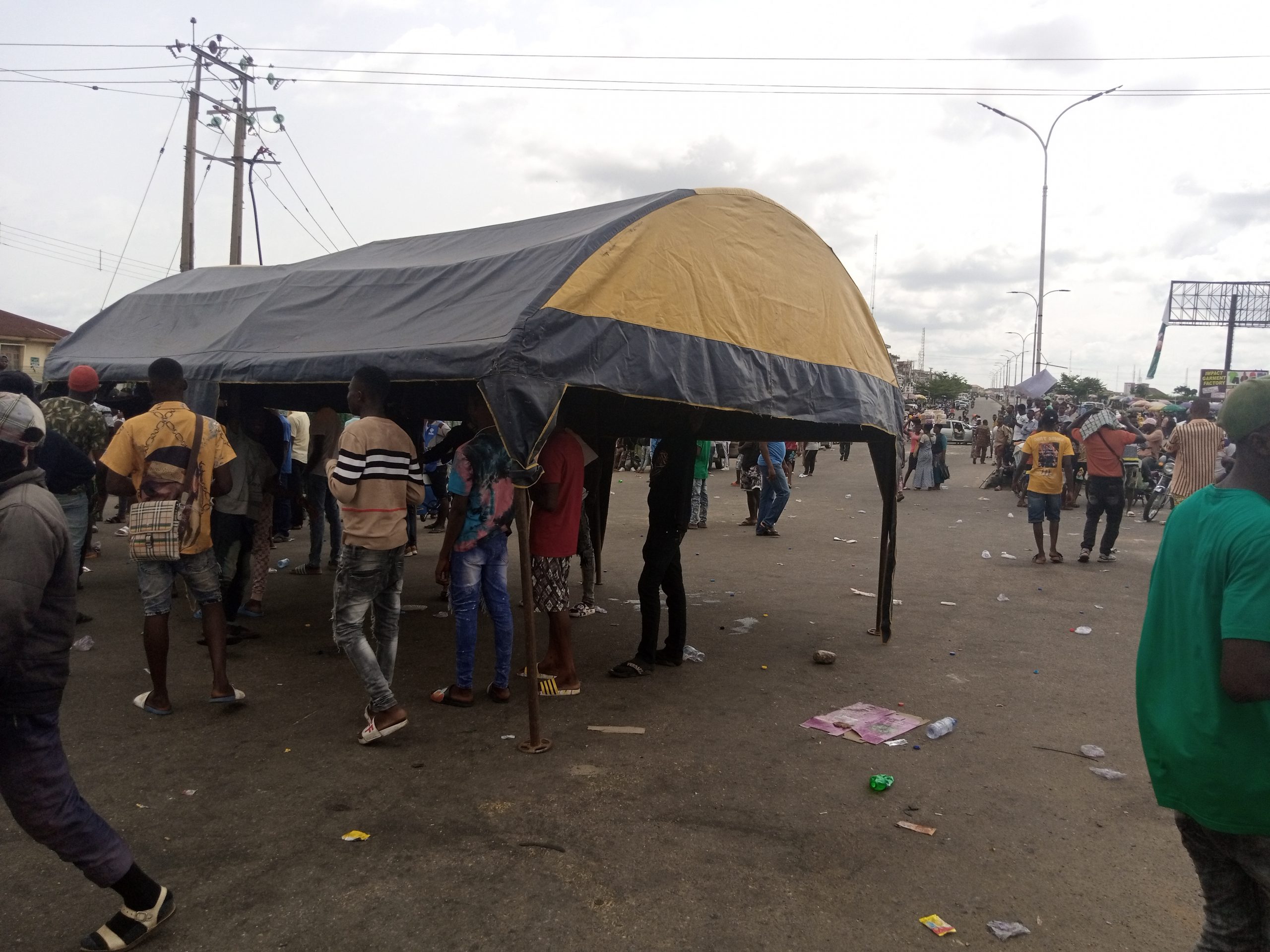 ENDSARS protesters erect tent on road