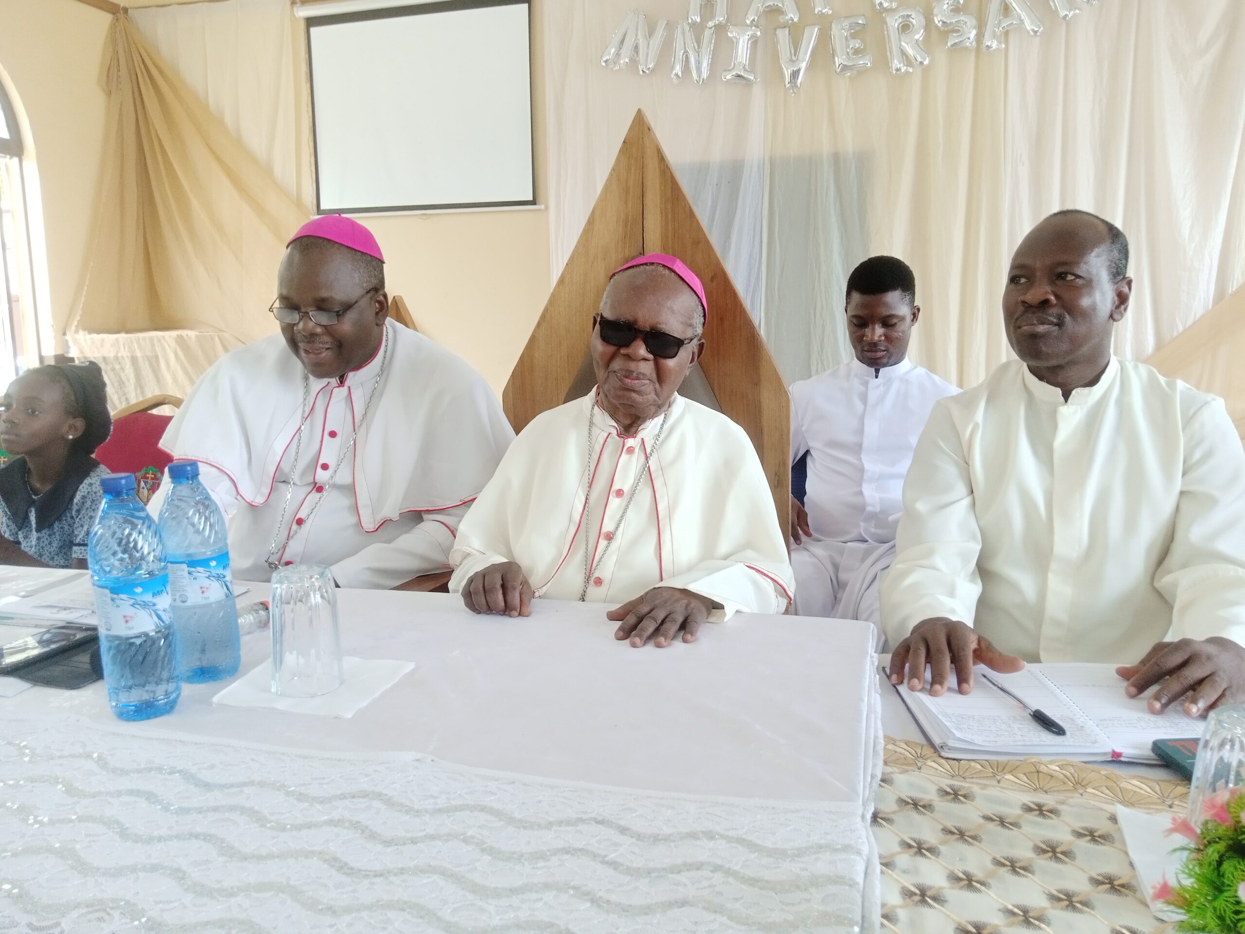 Bishop Emmanuel Badejo, Emeritus Bishop Adelakun and Vicar General of Oyo Catholic Diocese at the press conference